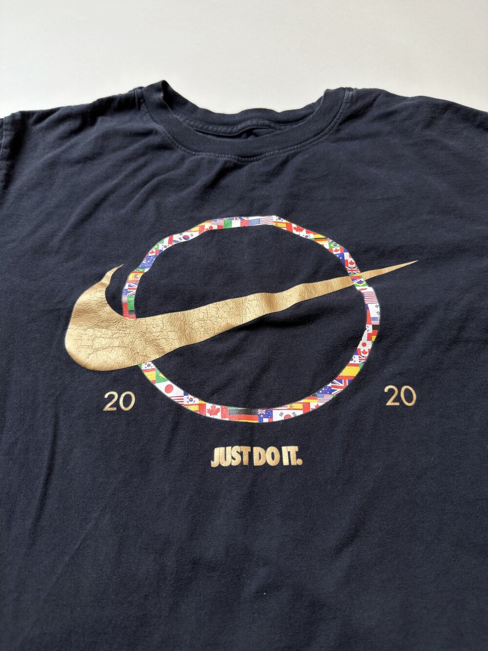 Nike Shirt Mens Large Black Gold Swoosh Just Do It 2020 World Flags Graphic Tee